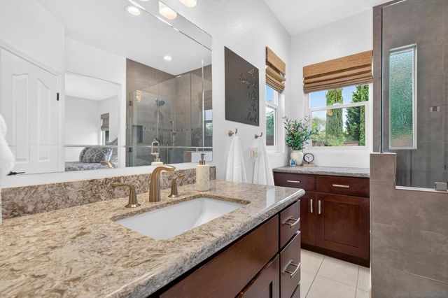 803 El Caballo, Oceanside, CA 92057