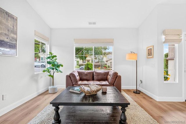 803 El Caballo, Oceanside, CA 92057