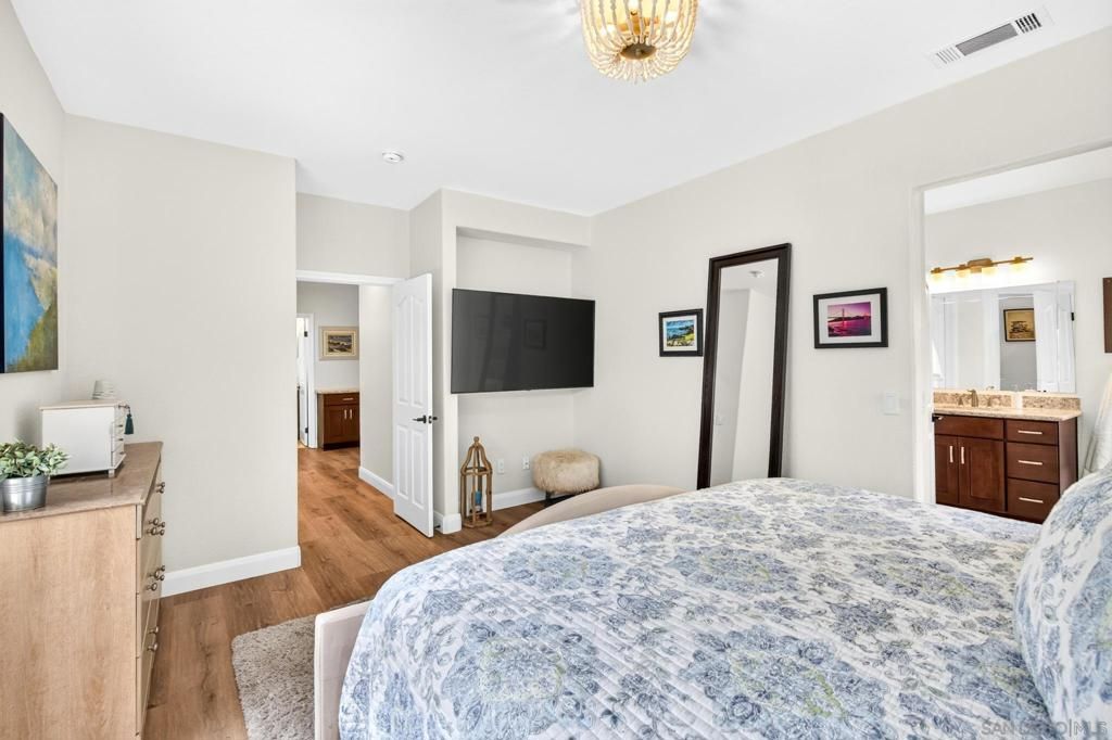 Image 25 of property listing at 803 El Caballo, Oceanside, CA 92057