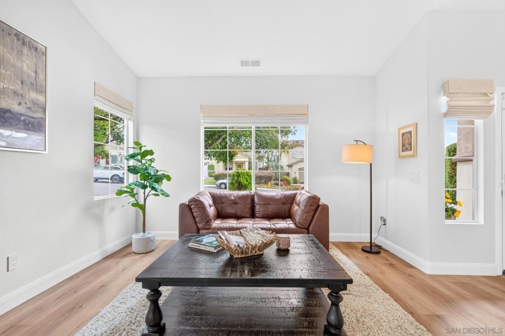 Image 7 of property listing at 803 El Caballo, Oceanside, CA 92057