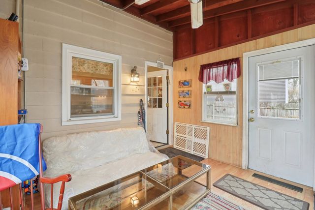 610 Maple Drive, Buffalo Grove, IL 60089