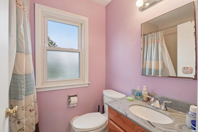 610 Maple Drive, Buffalo Grove, IL 60089