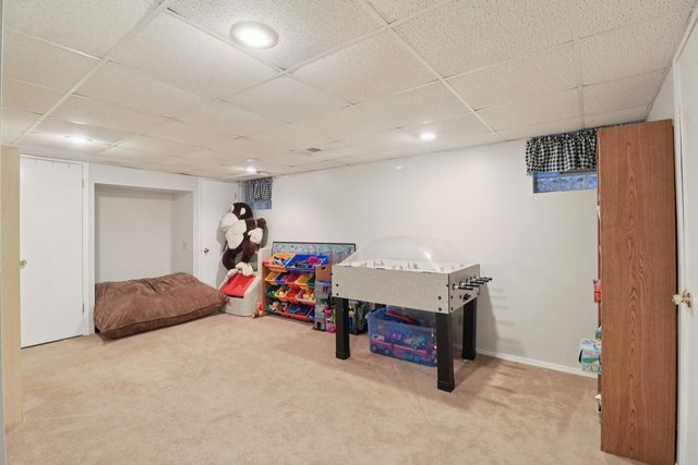 610 Maple Drive, Buffalo Grove, IL 60089