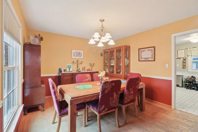 610 Maple Drive, Buffalo Grove, IL 60089