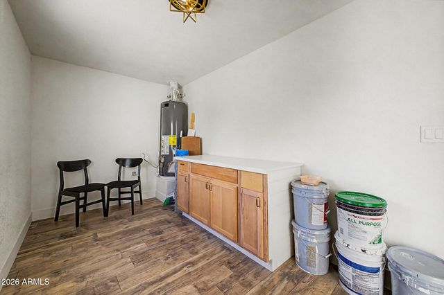 3611 E DELCOA Drive, Phoenix, AZ 85032