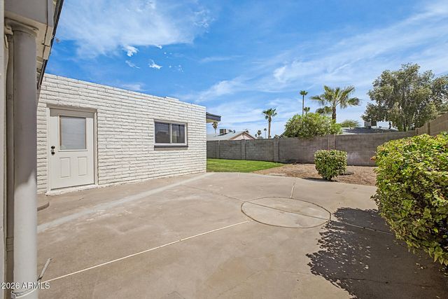 3611 E DELCOA Drive, Phoenix, AZ 85032