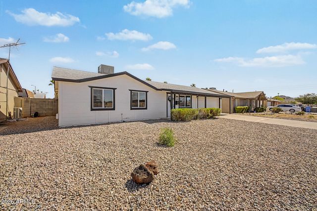 3611 E DELCOA Drive, Phoenix, AZ 85032