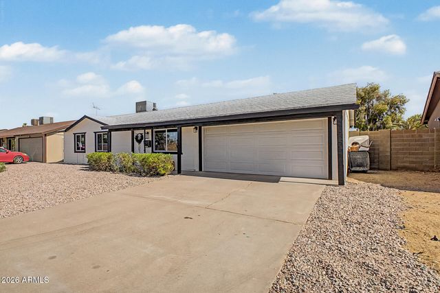3611 E DELCOA Drive, Phoenix, AZ 85032