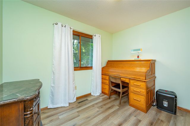 6006 SW 7th Street, Des Moines, IA 50315