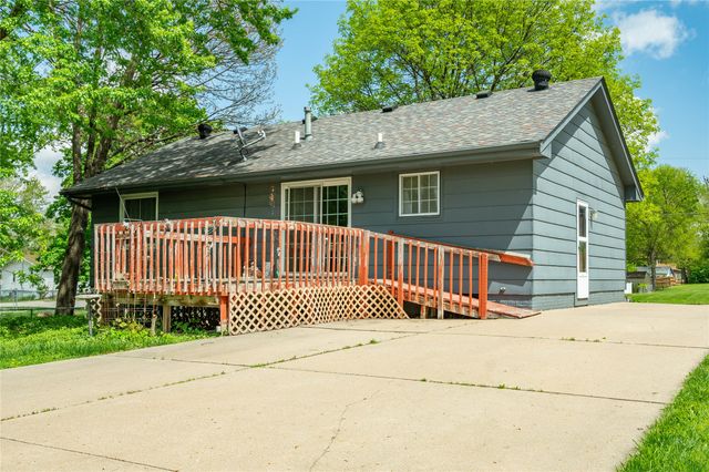 6006 SW 7th Street, Des Moines, IA 50315