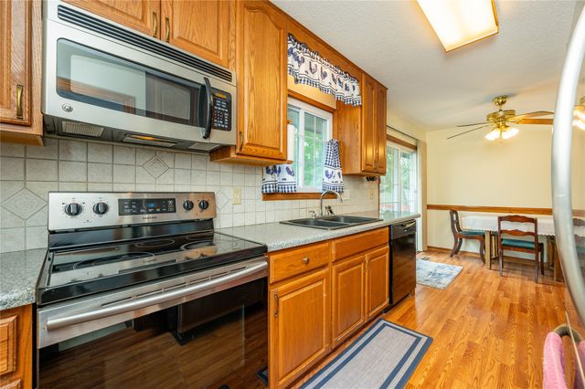 6006 SW 7th Street, Des Moines, IA 50315