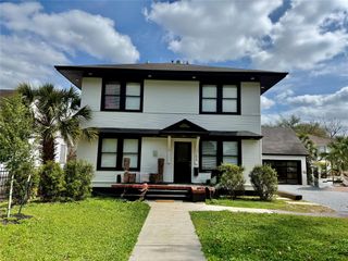 1624 Heights Boulevard, Houston, TX 77008