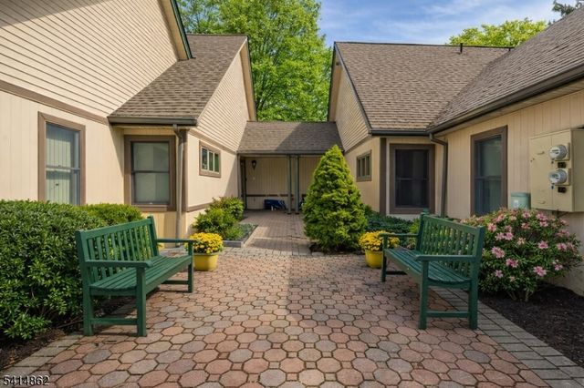 3 Park Edge Ondo, Berkeley Heights Twp., NJ 07922