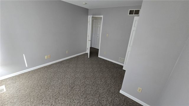 243 Augusta St, Mt Washington, PA 15211