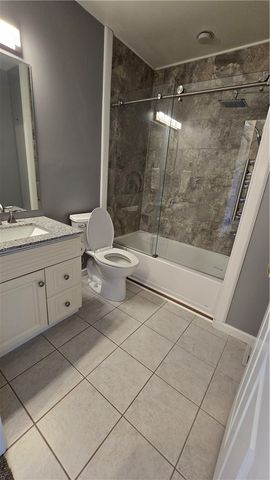 243 Augusta St, Mt Washington, PA 15211