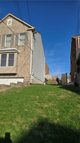 243 Augusta St, Mt Washington, PA 15211