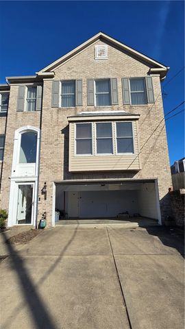243 Augusta St, Mt Washington, PA 15211