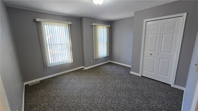 243 Augusta St, Mt Washington, PA 15211