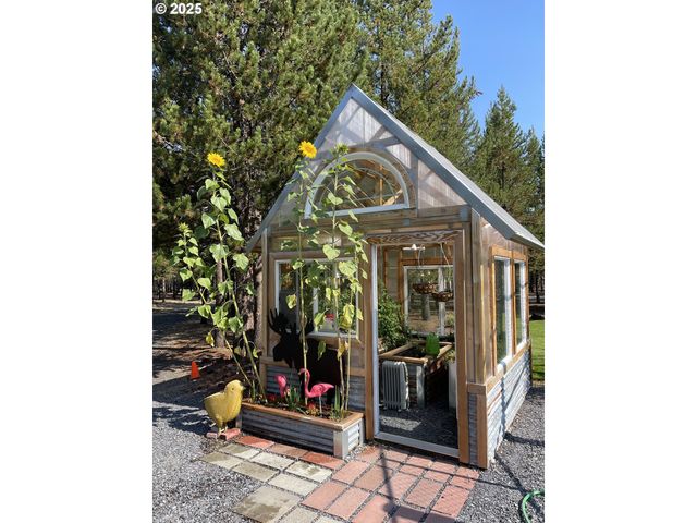 124316 TEATABLE Ct, Crescent Lake, OR 97733