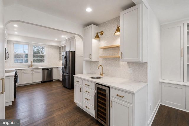5305 SARATOGA AVE, Chevy Chase, MD 20815