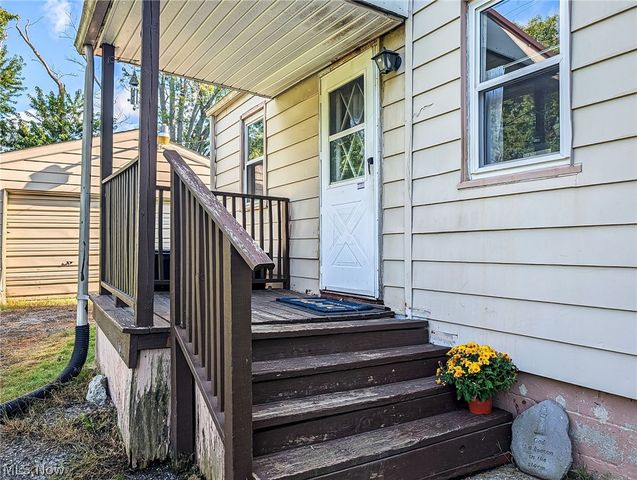 417 Douglas Street NE, Warren, OH 44483