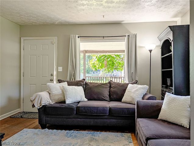 417 Douglas Street NE, Warren, OH 44483
