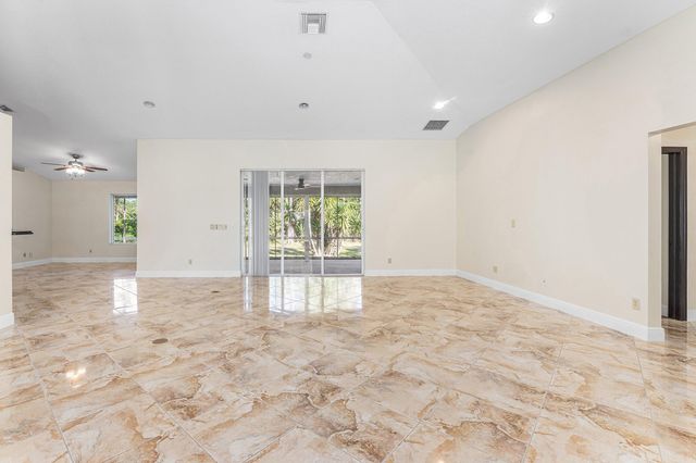 17109 Murcott Boulevard, Loxahatchee, FL 33470