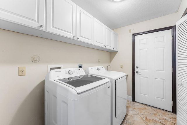 17109 Murcott Boulevard, Loxahatchee, FL 33470