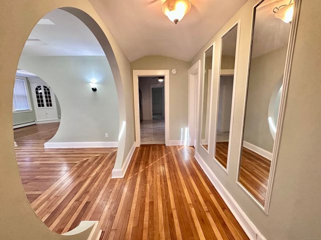 928 Townsend Avenue 1, New Haven, CT 06512