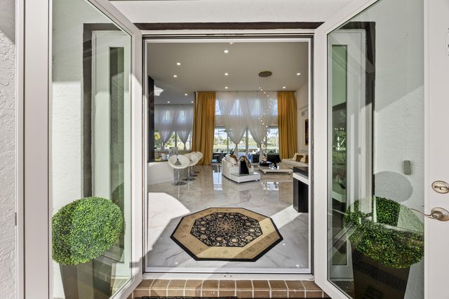 10591 Stonebridge Boulevard, Boca Raton, FL 33498