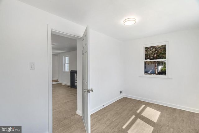 198 MILL ST, West Creek, NJ 08092