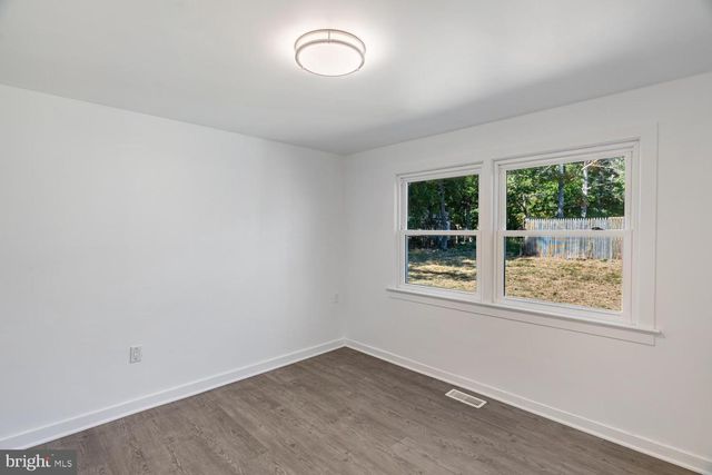 198 MILL ST, West Creek, NJ 08092
