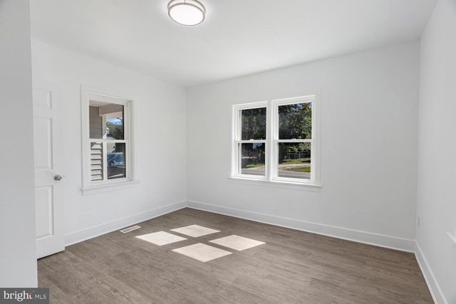 198 MILL ST, West Creek, NJ 08092