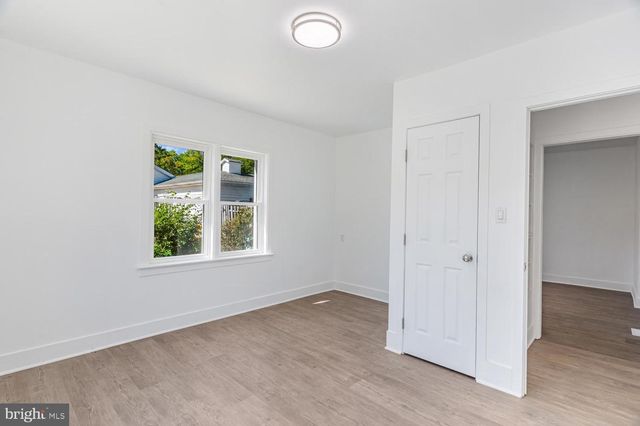 198 MILL ST, West Creek, NJ 08092