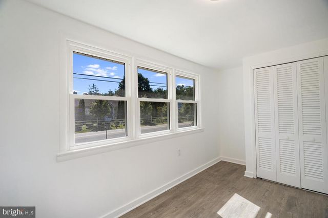 198 MILL ST, West Creek, NJ 08092