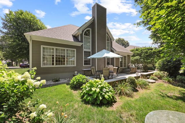 19 Worthington Drive 19, Farmington, CT 06032