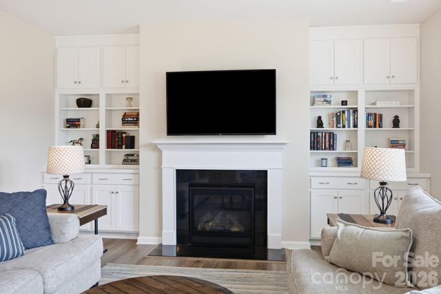 106 Hollywood Court, Troutman, NC 28166