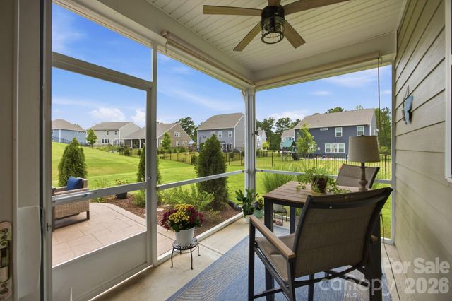 106 Hollywood Court, Troutman, NC 28166