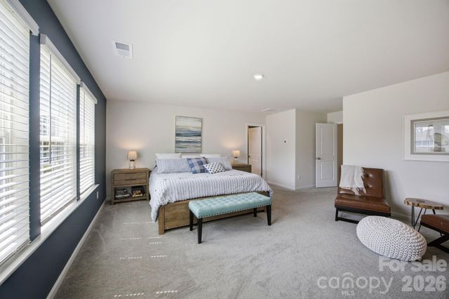 106 Hollywood Court, Troutman, NC 28166