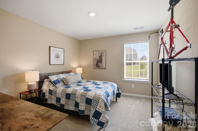 106 Hollywood Court, Troutman, NC 28166