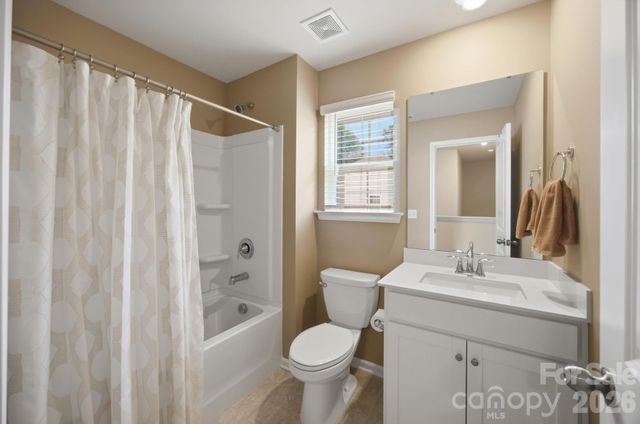 106 Hollywood Court, Troutman, NC 28166