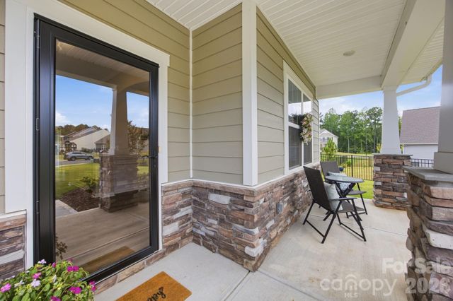 106 Hollywood Court, Troutman, NC 28166