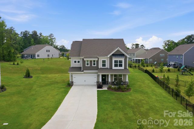 106 Hollywood Court, Troutman, NC 28166