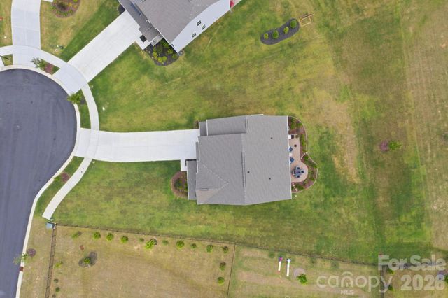 106 Hollywood Court, Troutman, NC 28166