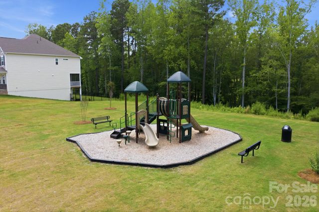 106 Hollywood Court, Troutman, NC 28166