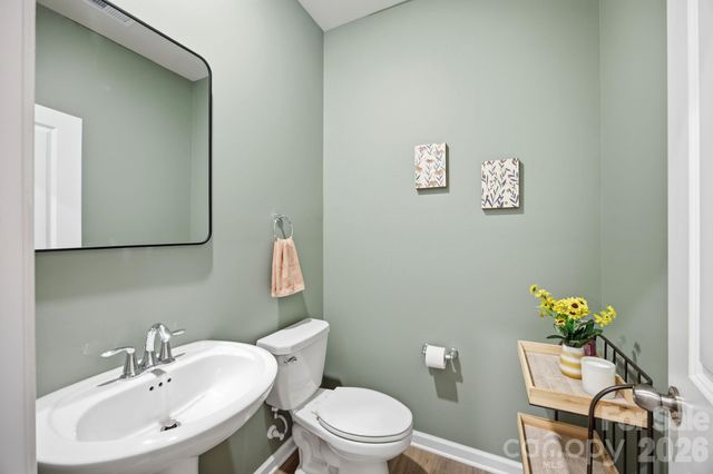 106 Hollywood Court, Troutman, NC 28166