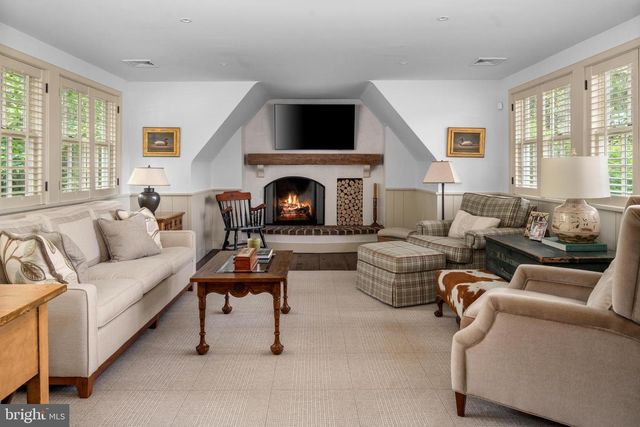 352 STENTON AVE, Plymouth Meeting, PA 19462