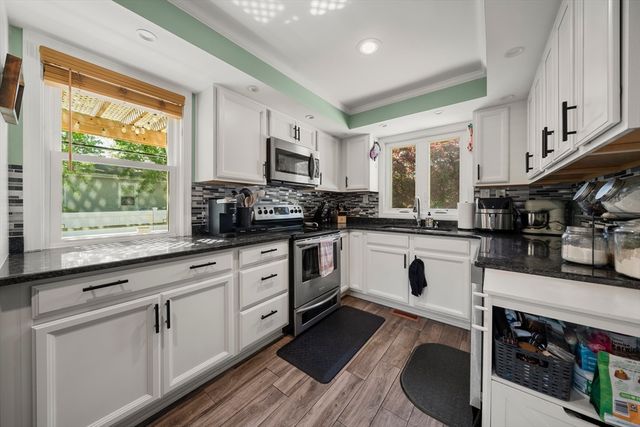 119 James St, Acushnet, MA 02743