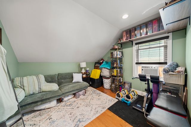 119 James St, Acushnet, MA 02743