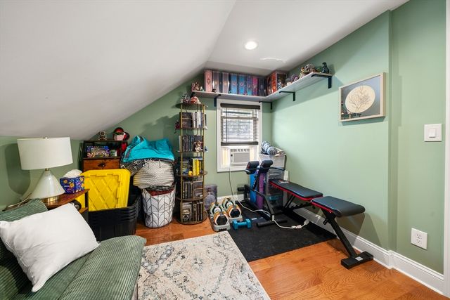 119 James St, Acushnet, MA 02743